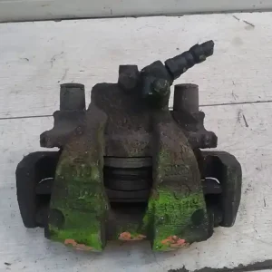 Csak ma FIAT PUNTO II. Bal első féknyereg munkahengerrel 1.2ibontott alkatrész