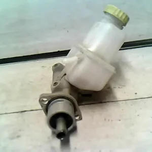 Rendeld meg most FIAT PUNTO II. Főfékhenger bontott alkatrész