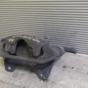 Különleges ajánlat FIAT PUNTO III. Bal első féknyereg munkahengerrel 1.3 benzin, 44 kw bontott alkatrész