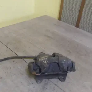 Biztonságos fizetés FIAT PUNTO III. Jobb első féknyereg munkahengerrel 1.3 d bontott alkatrész