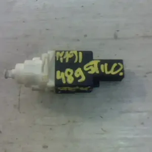 Vásárlói kedvenc FIAT STILO 01.09-06.12 Féklámpa pedál kapcsoló bontott alkatrész