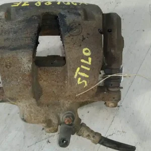 Árengedmény FIAT STILO 01.09-06.12 Jobb első féknyereg munkahengerrel 1.4ibontott alkatrész