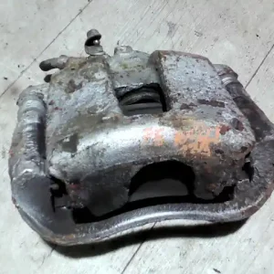 Exkluzív ajánlat FIAT STILO 01.09-06.12 Jobb első féknyereg munkahengerrel 1.8i bontott alkatrész