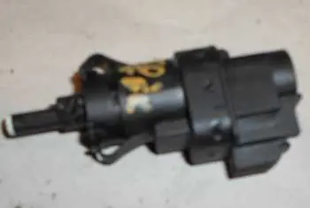 FORD C-MAX 03.06-07.03 Féklámpa pedál kapcsoló bontott alkatrész Prémium