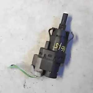 FORD FIESTA 02-05 Féklámpa pedál kapcsoló bontott alkatrész Kedvezményes ár