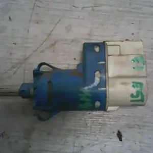 Legkelendőbb FORD FIESTA 05-08 Féklámpa pedál kapcsoló bontott alkatrész