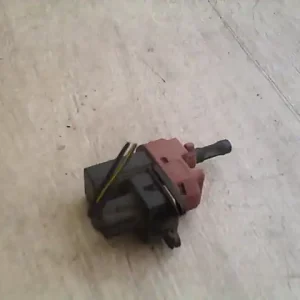 Prémium FORD FIESTA 05-08 Féklámpa pedál kapcsoló bontott alkatrész