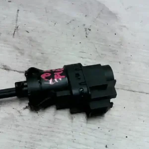 Azonnali szállítás FORD FIESTA 05-08 Féklámpa pedál kapcsoló 1.4tdci bontott alkatrész