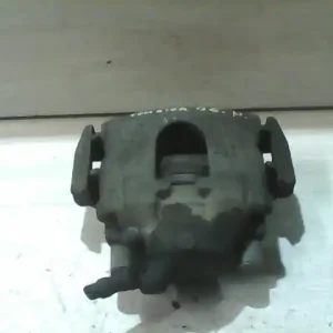 Vedd meg most FORD Fiesta Courier -96 Bal első féknyereg munkahengerrel bontott alkatrész