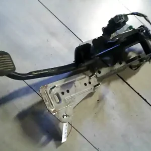 FORD FOCUS 04- Fékpedál bontott alkatrész Ingyenes szállítás