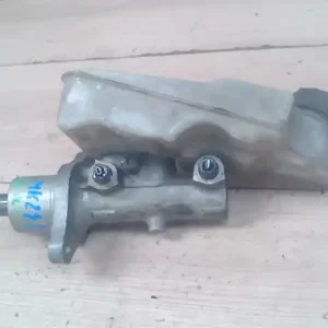 FORD Focus 2004.09.01-2007.08.31 Főfékhenger tartállyal,1.6i bontott alkatrész Csak ma