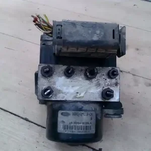 Kihagyhatatlan ajánlat FORD FOCUS 98-04 Abs kockabontott alkatrész