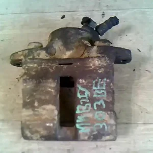 Vedd meg online FORD FOCUS 98-04 Bal első féknyereg munkahengerrel 1.4 i, 16v bontott alkatrész