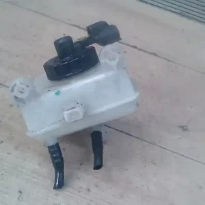 Legnépszerűbb FORD FOCUS 98-04 Fékfolyadék tartály 1.6i bontott alkatrész