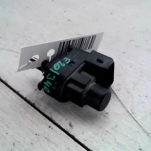 FORD FOCUS 98-04 Féklámpa pedál kapcsoló bontott alkatrész Prémium