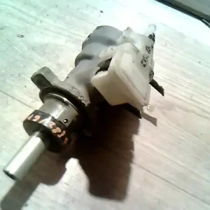 Olcsó FORD FOCUS 98-04 Főfékhenger 1.6 i, kombi bontott alkatrész