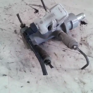 Végkiárusítás FORD FOCUS 98-04 Főfékhenger bontott alkatrész