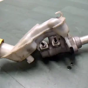 Rendeld meg most FORD FUSION 02-05 Főfékhenger bontott alkatrész