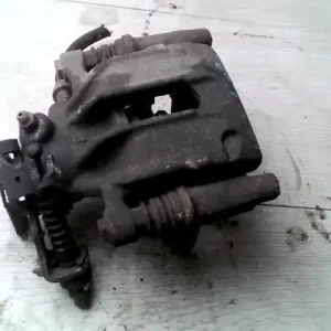 Akció FORD GALAXY 95.08-00.09 Jobb hátsó féknyereg munkahengerrel bontott alkatrész