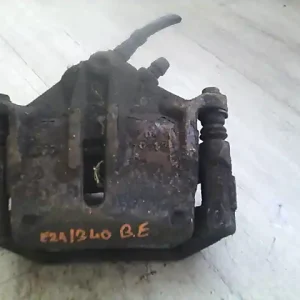 FORD MONDEO 01-07 Bal első féknyereg munkahengerrel 1.8i bontott alkatrész Ingyenes szállítás