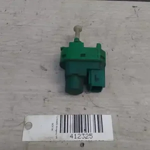 Biztonságos fizetés FORD MONDEO 01-07 Féklámpa pedál kapcsoló bontott alkatrész