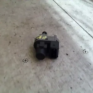 Biztonságos fizetés FORD MONDEO 01-07 Féklámpa pedál kapcsoló bontott alkatrész