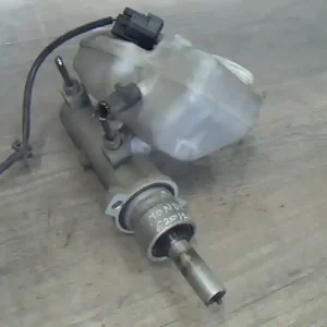 Árcsökkenés FORD MONDEO 01-07 Főfékhenger 2.0dbontott alkatrész