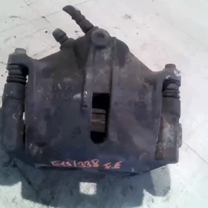 Biztonságos fizetés FORD MONDEO 01-07 Jobb első féknyereg munkahengerrel 2.0d bontott alkatrész