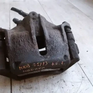 FORD MONDEO 01-07 Jobb első féknyereg munkahengerrel 2.0d bontott alkatrész Gyors szállítás