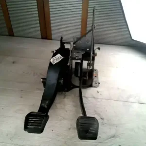 Utolsó esély FORD MONDEO 01-07 Pedálsor fék és kuplungpedál bontott alkatrész