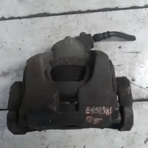 FORD Mondeo 07.04.01-14.12.31 Bal első féknyereg munkahengerrel bontott alkatrész Vedd meg most