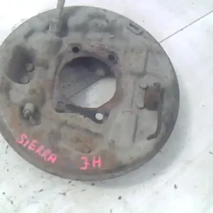 Szuper ajánlat FORD SIERRA 87-91 Jobb hátsó fék alaplapkomplett 2.3d 5 ajtósbontott alkatrész