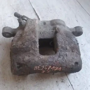 FORD TRANSIT 2006.04.01-2013.12.31 Jobb első féknyereg munkahengerrel 2.2d bontott alkatrész Szuper ajánlat