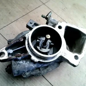 FORD TRANSIT 99-06 Vákuumpumpa 2.0d bontott alkatrész Akció