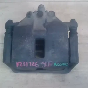 Alacsony ár HONDA ACCORD 96-99 Jobb első féknyereg munkahengerrel 2.0i bontott alkatrész