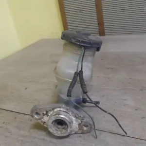 HONDA CIVIC 99- Főfékhenger 1.4 i bontott alkatrész Végkiárusítás