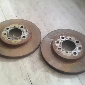 HONDA JAZZ 02.01-08.09 Első pár féktárcsa bontott alkatrész Nézd meg most