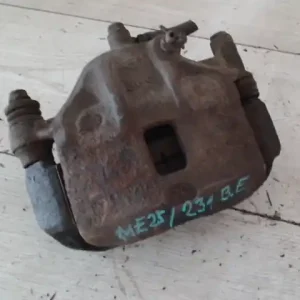 HYUNDAI ACCENT 03-06 Bal első féknyereg munkahengerrel bontott alkatrész Végkiárusítás