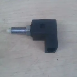 HYUNDAI I10 08.05.01-13.10.31 Féklámpa pedál kapcsoló bontott alkatrész Népszerű