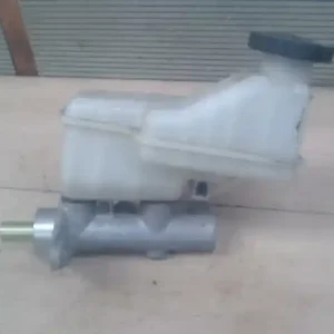 Ne maradj le HYUNDAI I10 08.05.01-13.10.31 Főfékhenger tartállyal,1.1i bontott alkatrész