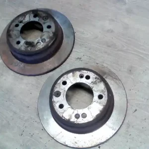 HYUNDAI IX35 2010.04.01-2014.12.31 Hátsó pár féktárcsa bontott alkatrész Rendeld meg most