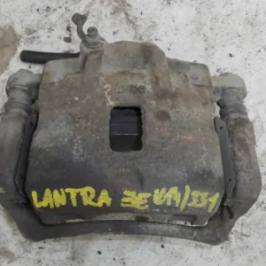 HYUNDAI LANTRA 96- Jobb első féknyereg munkahengerrel bontott alkatrész Azonnal elérhető