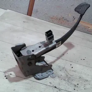 HYUNDAI Santa Fe 2001.03.01-2006.01.30 Fékpedál bontott alkatrész Gyors kiszállítás