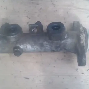 Akció ISUZU TROOPER -91 Főfékhenger 2.6i bontott alkatrész