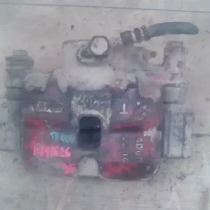 ISUZU TROOPER -91 Jobb első féknyereg munkahengerrel 2.6i bontott alkatrész Ingyenes szállítás