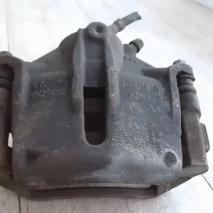 Outlet JAGUAR X-Type2004.03.01- Bal első féknyereg munkahengerrel 2.5i bontott alkatrész