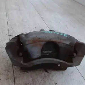 Olcsó JAGUAR X-Type2004.03.01- Jobb első féknyereg munkahengerrel 2.5i bontott alkatrész