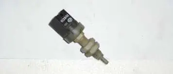 IVECO DAILY 89-2000 Féklámpa pedál kapcsoló bontott alkatrész Vedd meg online