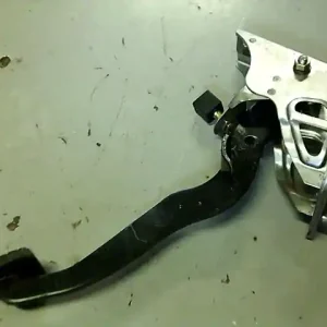 KIA CERATO Fékpedál bontott alkatrész Szezonális akció