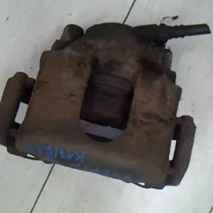 Prémium KIA SEPHIA Bal első féknyereg munkahengerrel bontott alkatrész